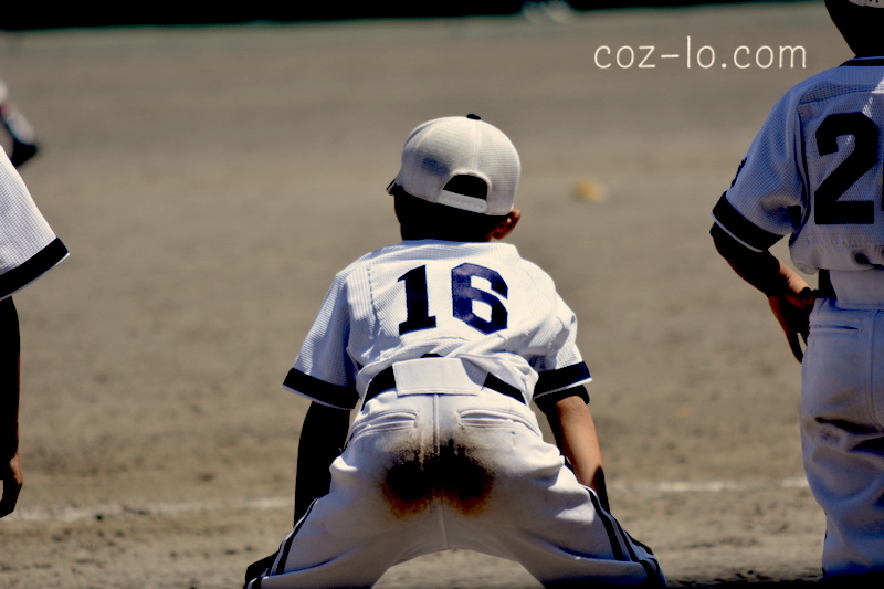 汚れて黄ばんだユニフォーム